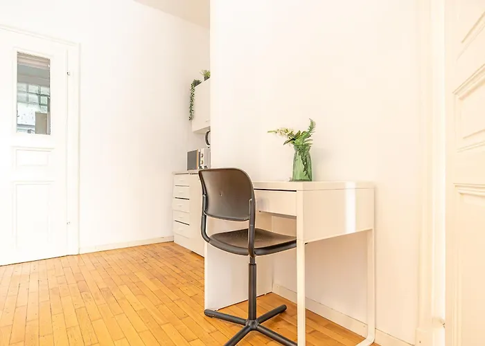 Lovely 2br Next To Rennweg & Belvedere Palace Apartamento Viena