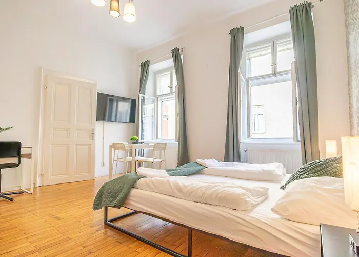 Lovely 2br Next To Rennweg & Belvedere Palace Apartamento